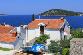 Гостиница Family friendly seaside apartments Razanj, Rogoznica - 10373  Рогозница